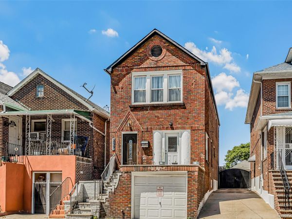 2881 Roberts Avenue, Bronx, NY 10461