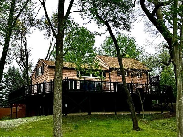 3185 Shimmons Road , Auburn Hills, MI 48326