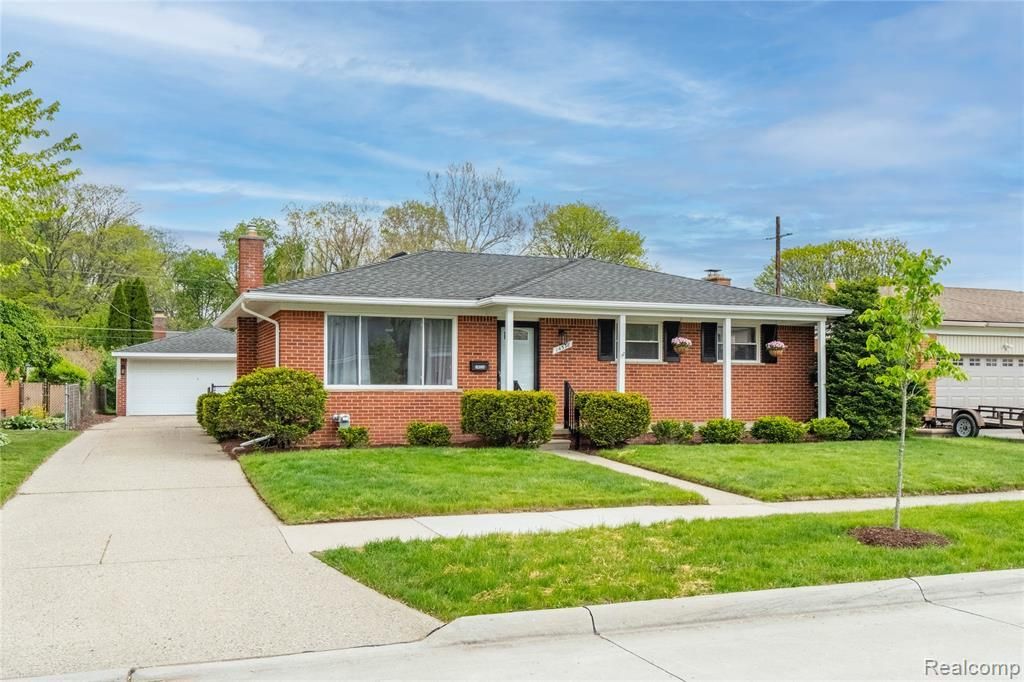 14538 Ronnie Lane, Livonia, MI 48154 Main Photo
