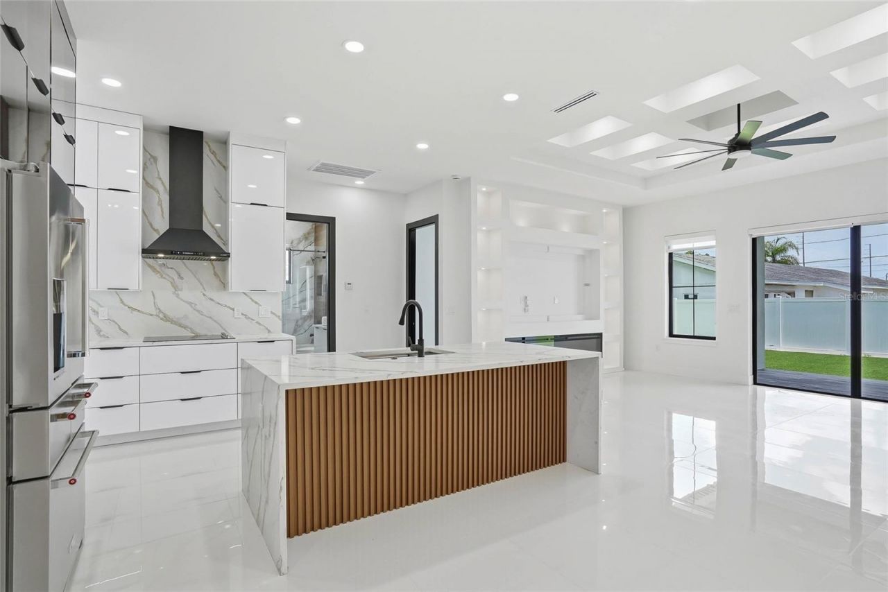 7013 N Clearview Avenue, Tampa, FL 33614 Photo