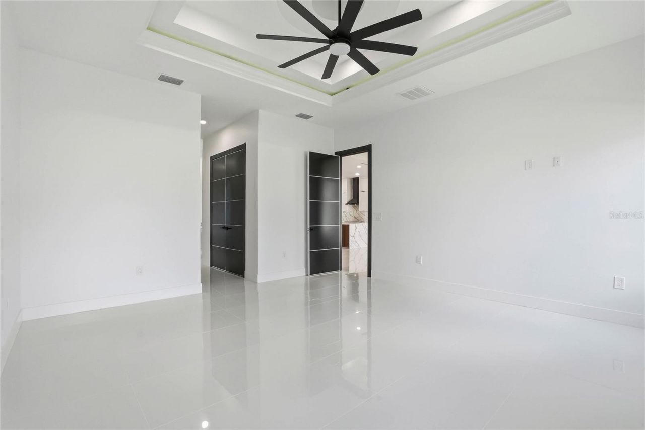 7013 N Clearview Avenue, Tampa, FL 33614 Photo