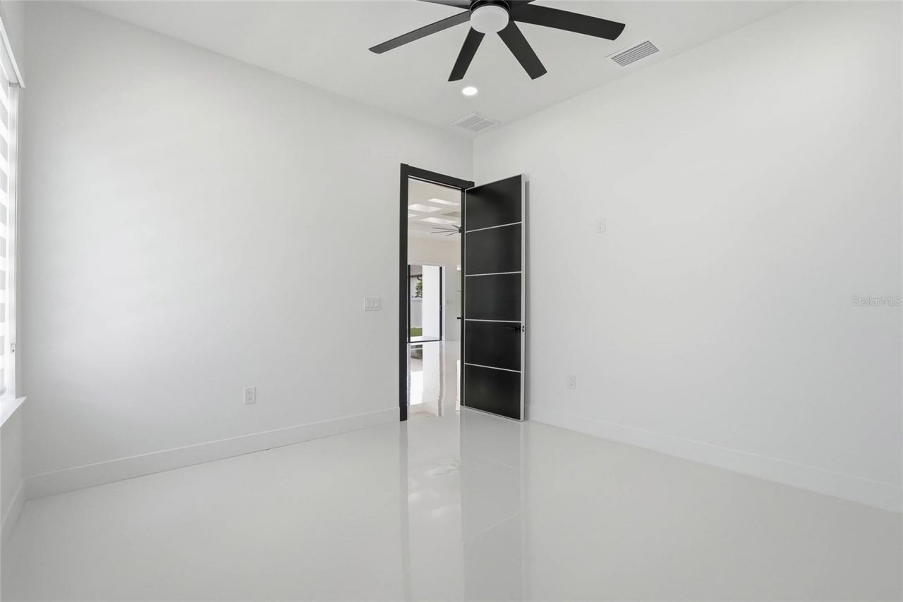 7013 N Clearview Avenue, Tampa, FL 33614 Photo