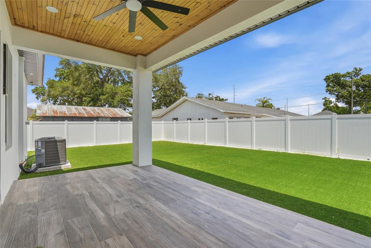 7013 N Clearview Avenue, Tampa, FL 33614 Photo