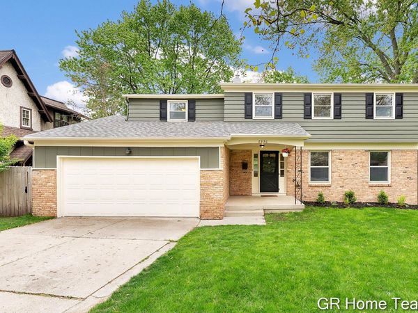 2336 Elliott Street SE, Grand Rapids, MI 49506