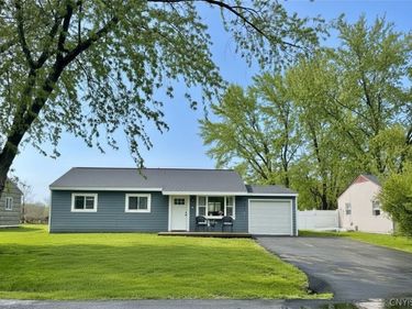 7895 Pegler Boulevard, Bridgeport, NY 13030