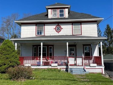 99 S Main Street, Holley, NY 14470