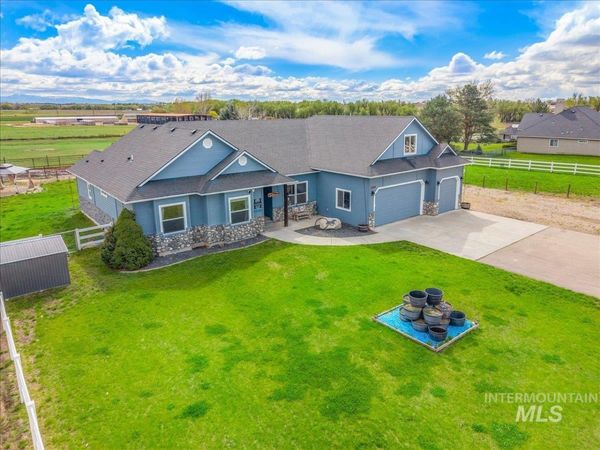 25940 Lansing Ln, Middleton, ID 83644