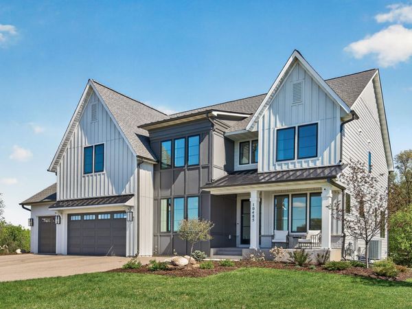 10485 56th Place N, Lake Elmo, MN 55042