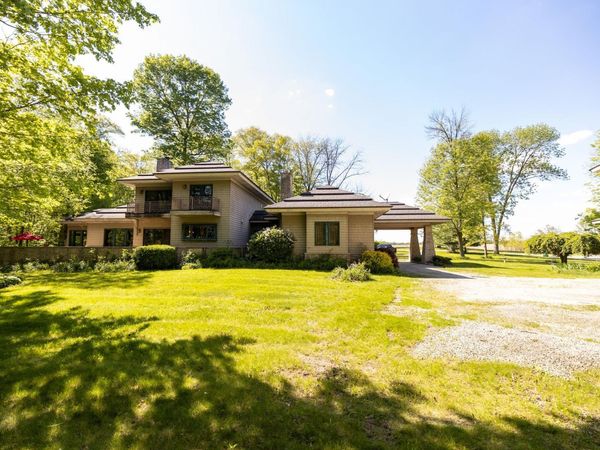 1223 N Harbour Pointe Drive, Peru, IN 46970