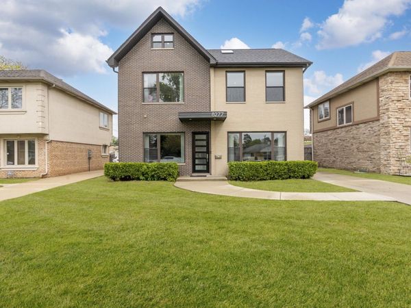8277 N Wisner Street , Niles, IL 60714