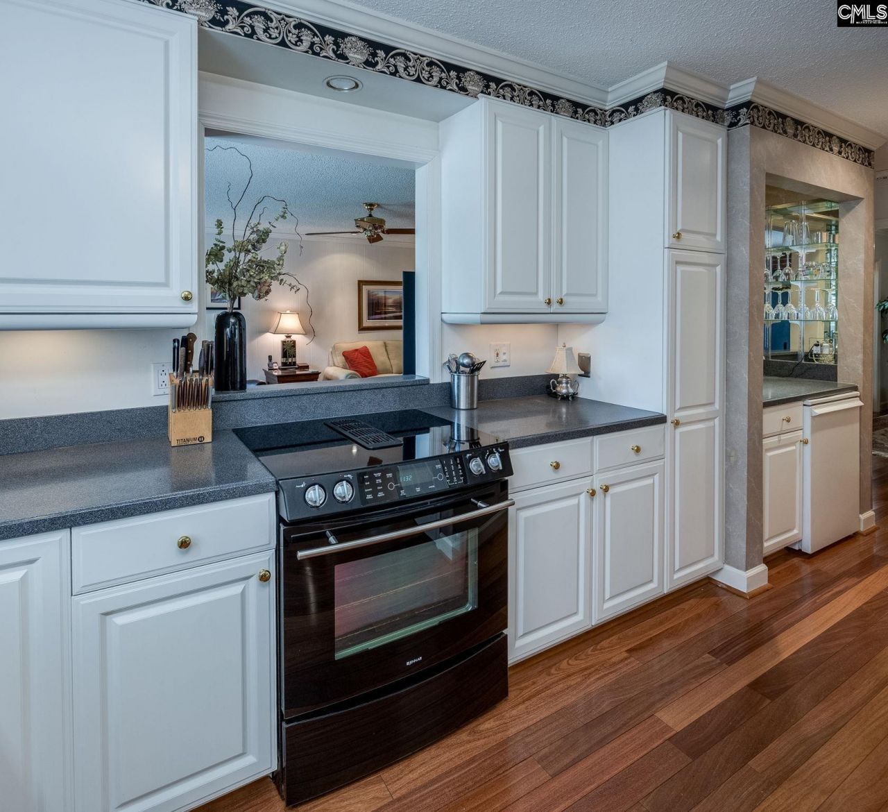17 Shaftsbury Lane  Photo 12
