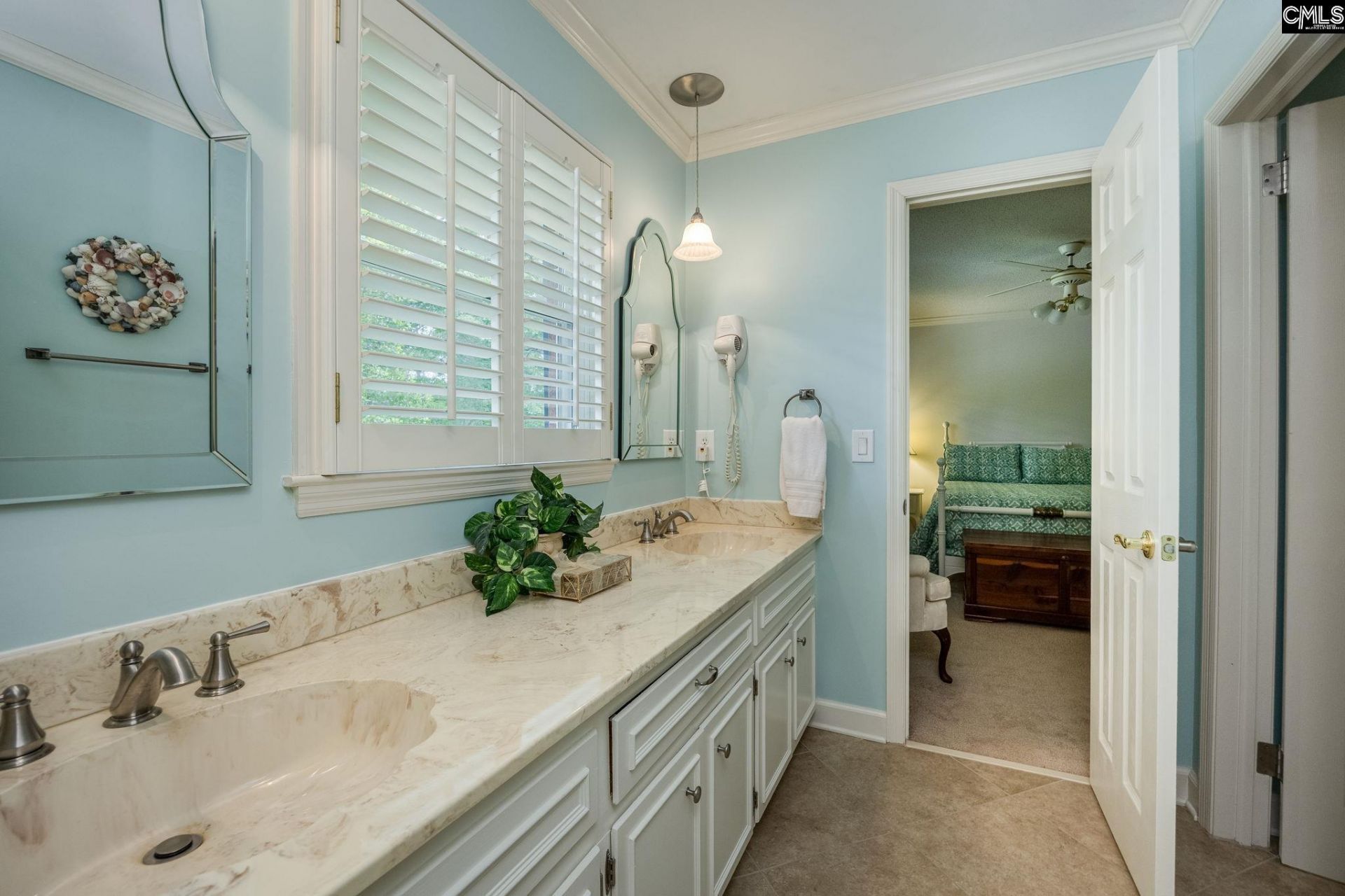 17 Shaftsbury Lane  Photo 23