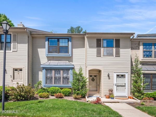 100 Dundee Court, Matawan, NJ 07747