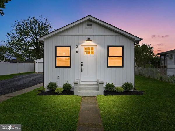 218 WOODLAND AVENUE, VILLAS, NJ 08251