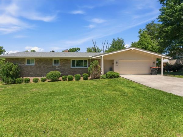 14196 Wolf Drive , Rogers, AR 72756