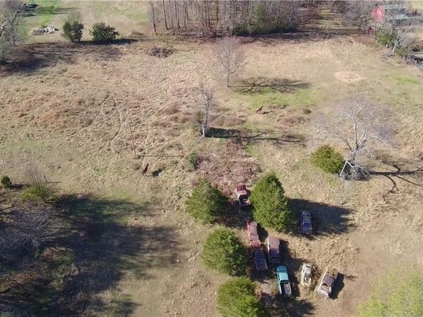 201 Hawkins Road , Russellville, AR 72802
