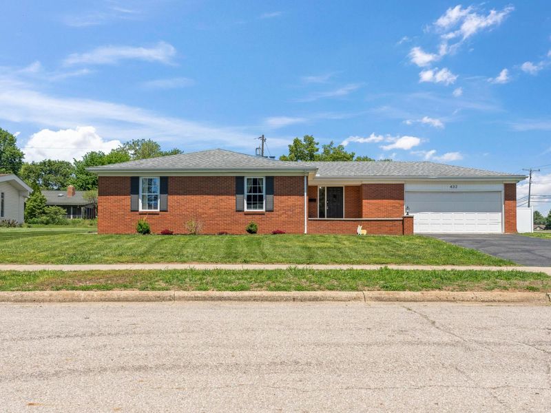 432 Glenmont Court, Circleville, OH 43113 Photo 1