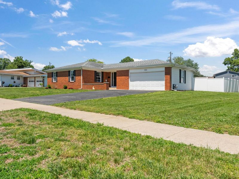 432 Glenmont Court, Circleville, OH 43113 Photo 4
