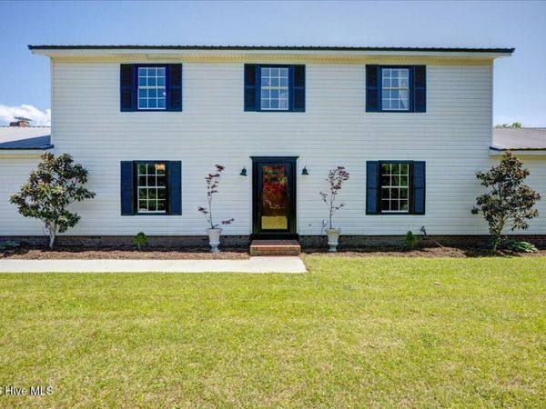 1917 Champion Drive, Morehead City, NC 28557