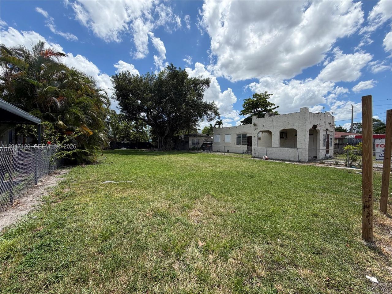 1376 NW 32nd St , Miami, FL 33142 Photo