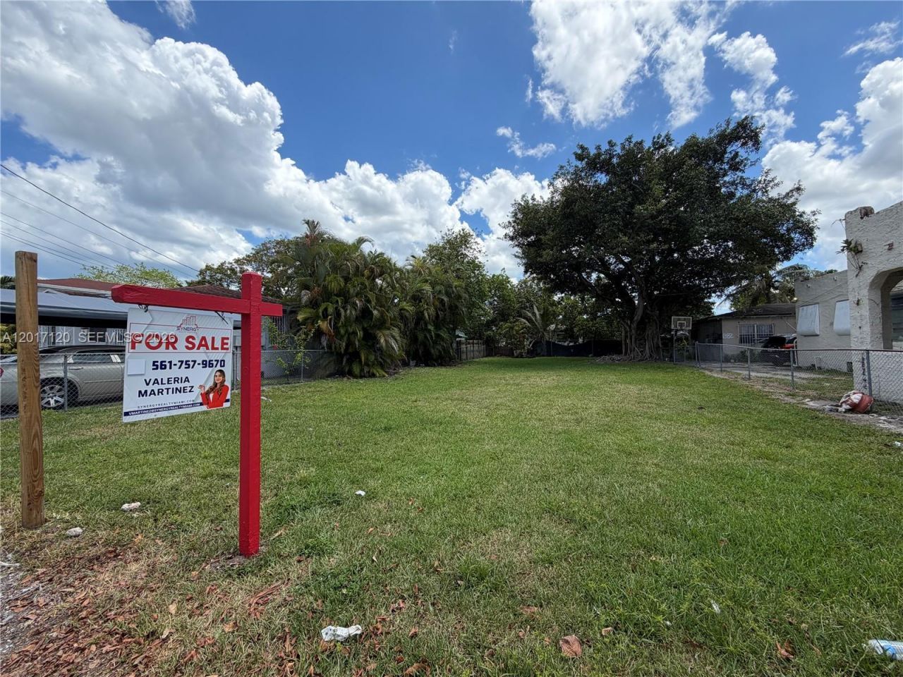 1376 NW 32nd St , Miami, FL 33142 Photo