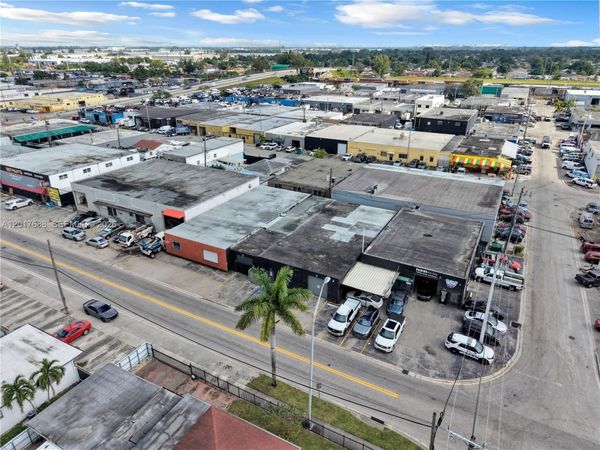 4725 E 10th Ave , Hialeah, FL 33013