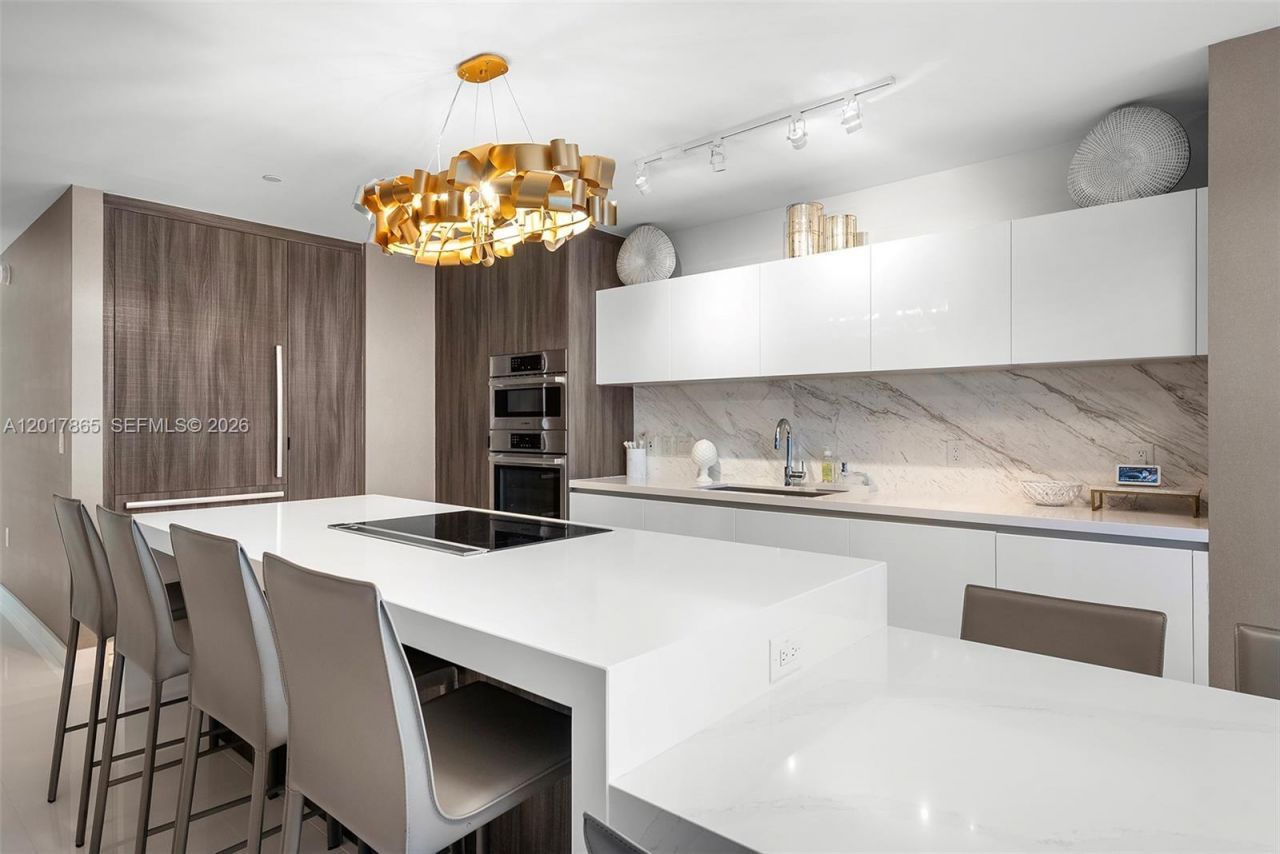 851 NE 1st Ave , Unit 3711, Miami, FL 33132 Photo