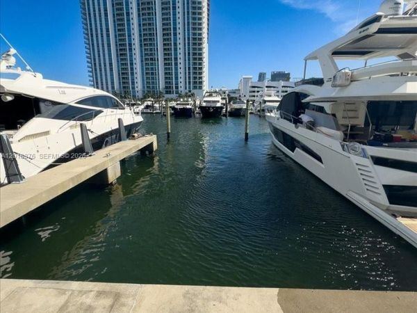 17111 Biscayne Blvd , North Miami Beach, FL 33160