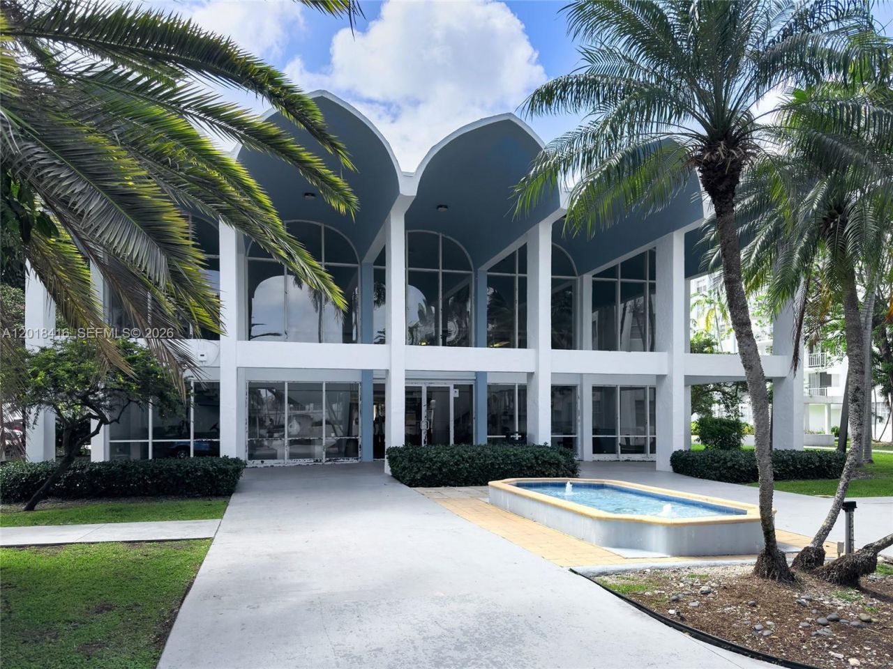496 NW 165th St Rd , Unit D-410, Miami, FL 33169 Photo