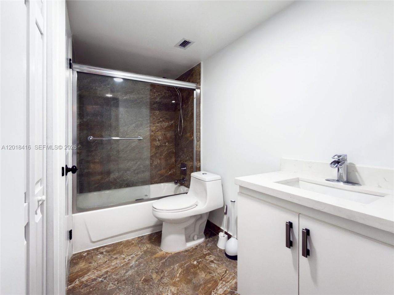 496 NW 165th St Rd , Unit D-410, Miami, FL 33169 Photo