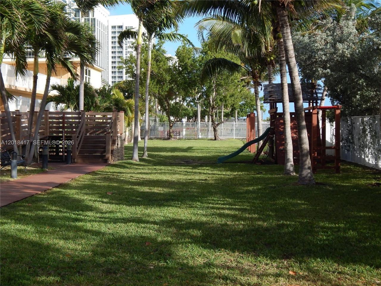 4747 Collins Ave, Unit 1102, Miami Beach, FL 33140 Photo