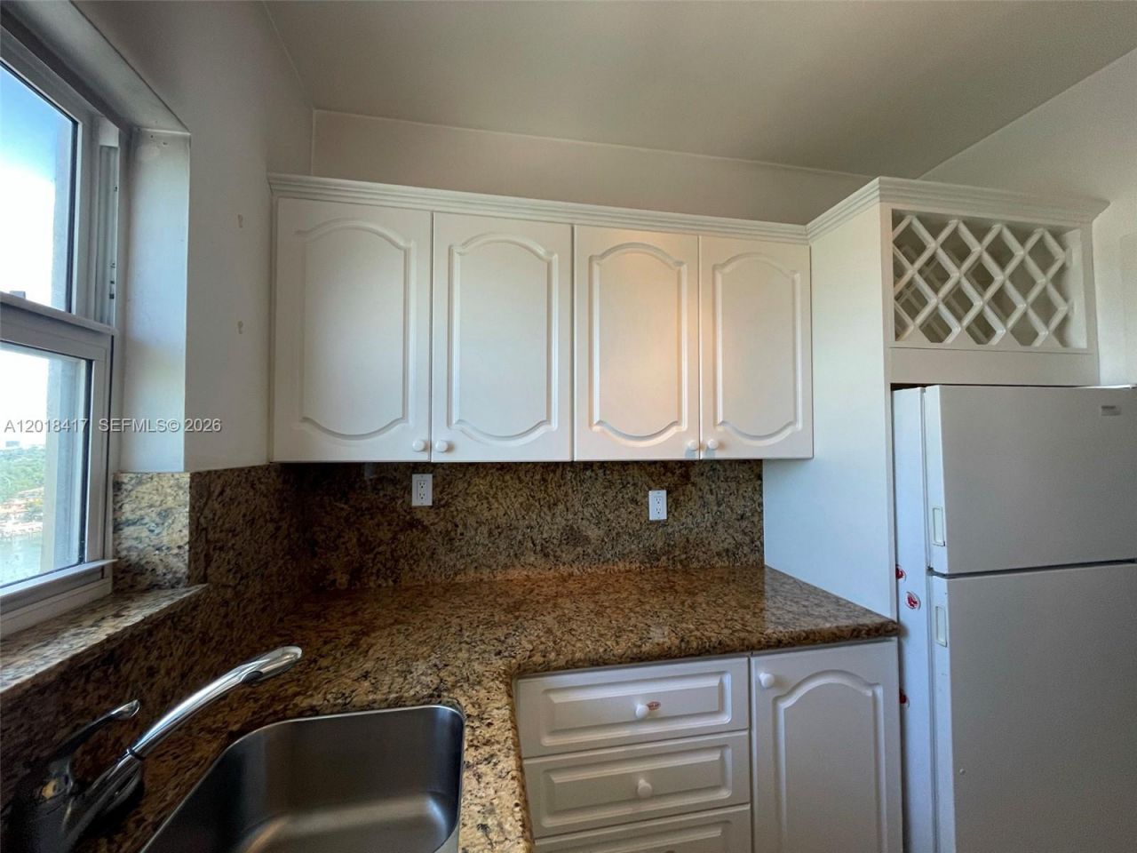 4747 Collins Ave, Unit 1102, Miami Beach, FL 33140 Photo