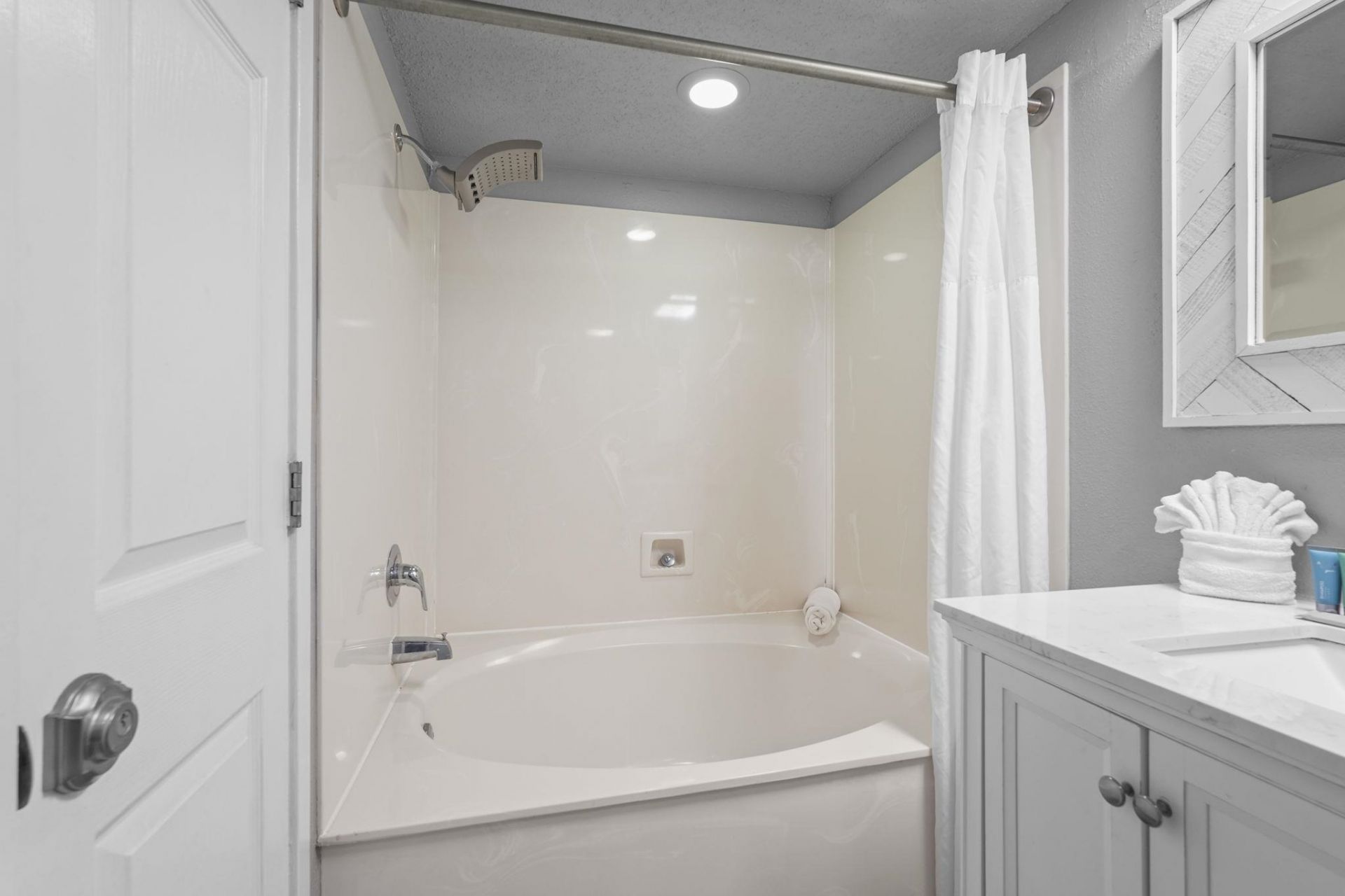 1700 N Ocean Blvd. Photo 22