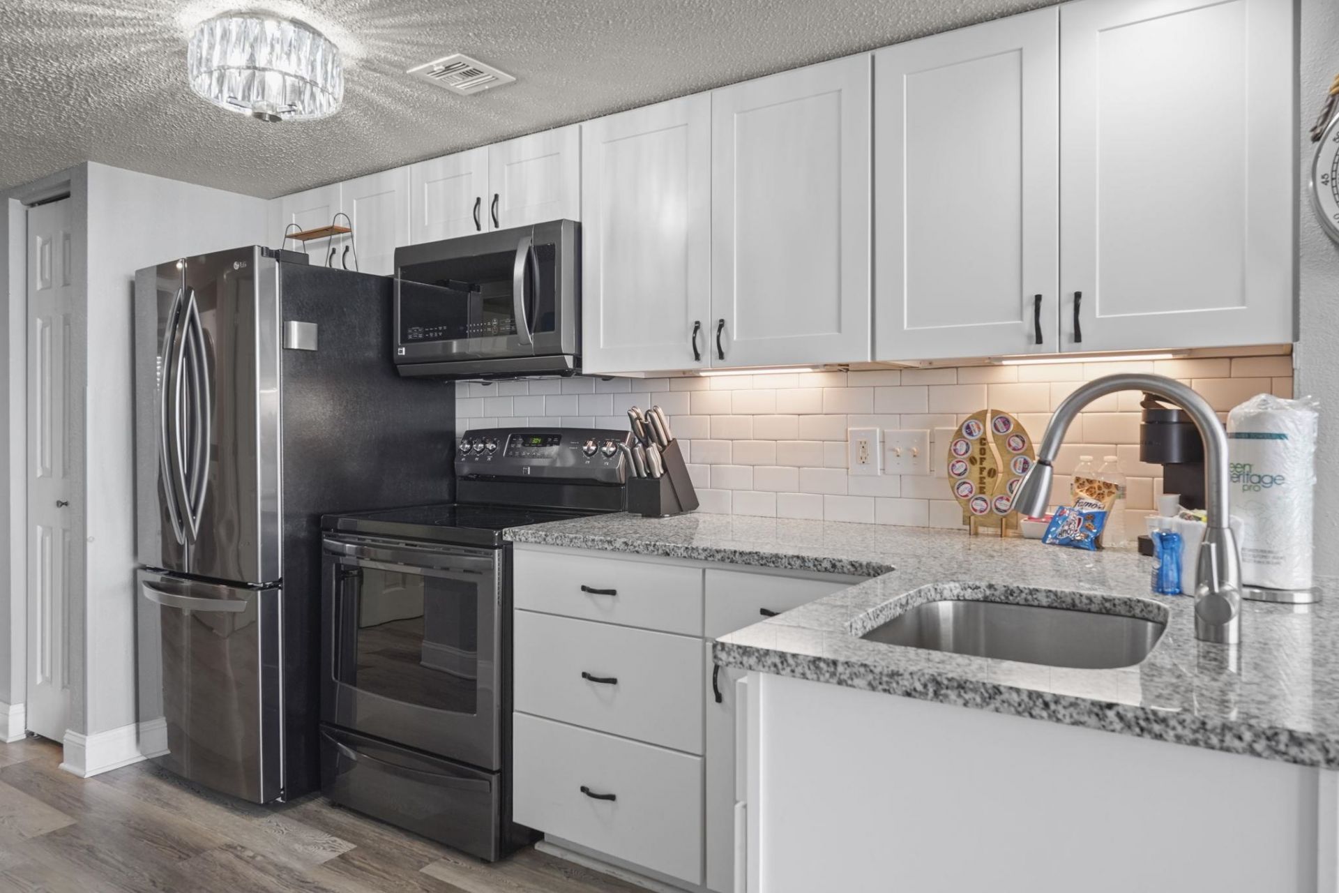 1700 N Ocean Blvd. Photo 8