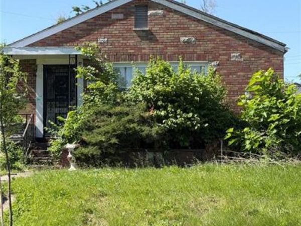 4556 Elmbank Avenue , St Louis, MO 63115