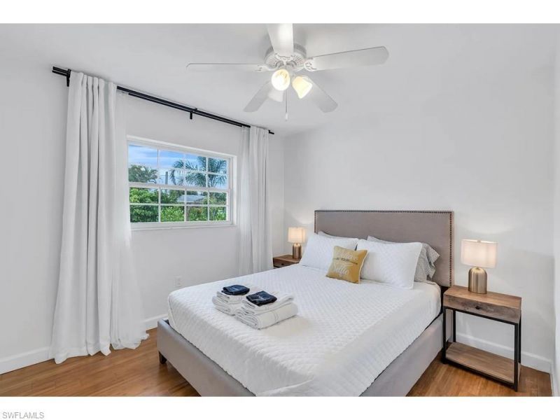 250 Willowick Dr, Naples, FL 34110 Photo