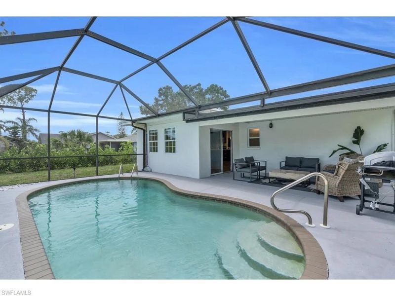 250 Willowick Dr, Naples, FL 34110 Photo