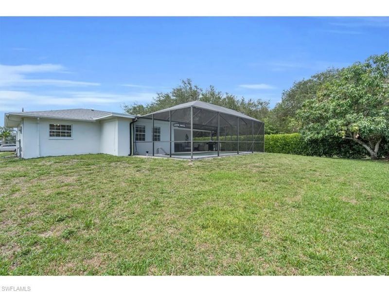 250 Willowick Dr, Naples, FL 34110 Photo