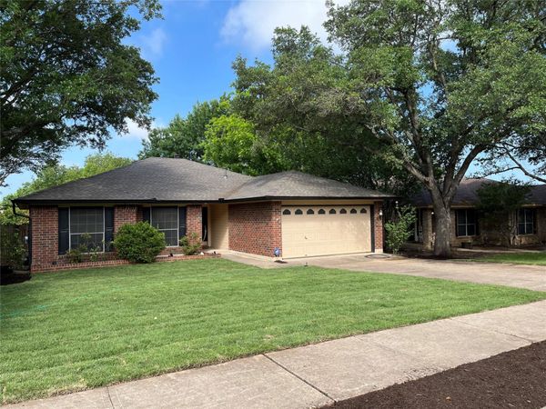 1204 Jordan LN , Round Rock, TX 78665