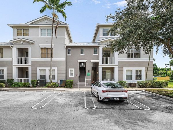 1008 SW Shoma Drive, Unit 394, Royal Palm Beach, FL 33414