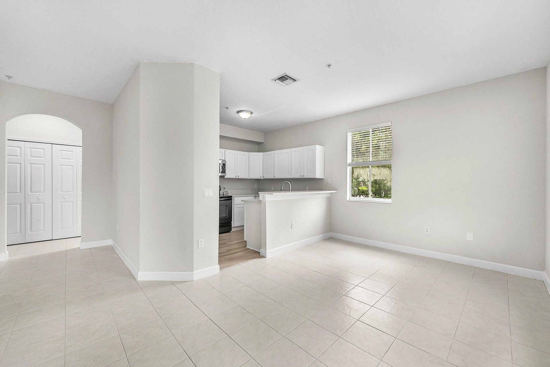 1008 SW Shoma Drive, Unit 394, Royal Palm Beach, FL 33414 Photo