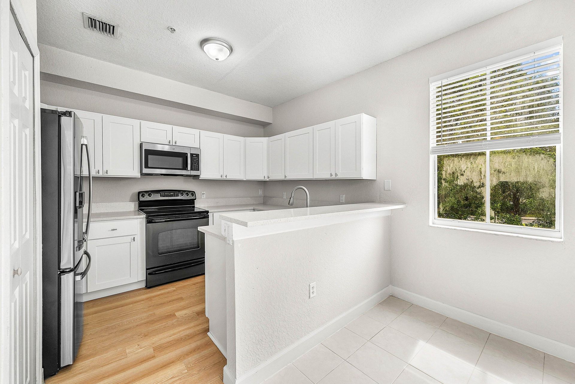 1008 SW Shoma Drive, Unit 394, Royal Palm Beach, FL 33414 Photo