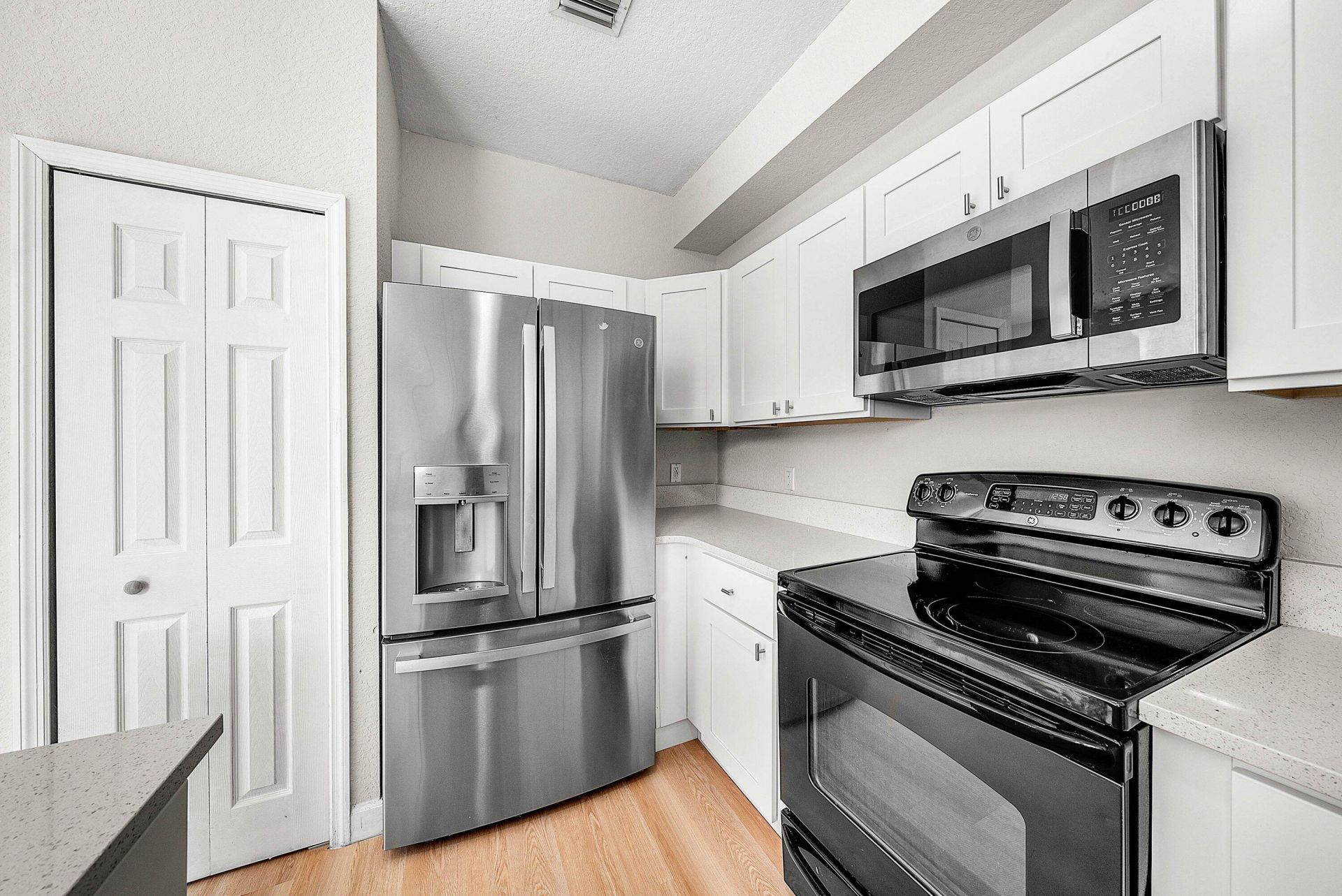 1008 SW Shoma Drive, Unit 394, Royal Palm Beach, FL 33414 Photo