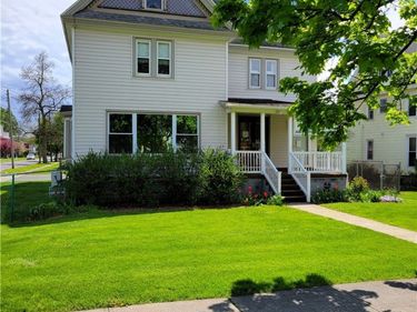 98 E Genesee Street, Auburn, NY 13021