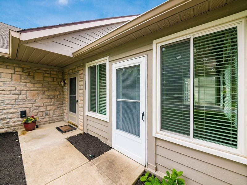 5805 Ravine Creek Drive, Grove City, OH 43123 Photo 4