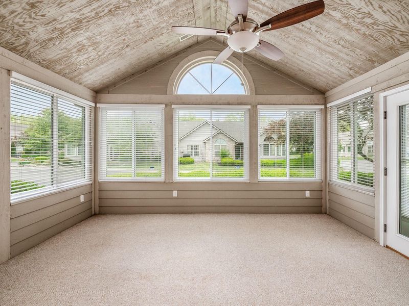 5805 Ravine Creek Drive, Grove City, OH 43123 Photo 7