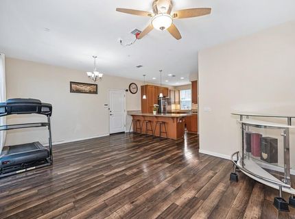 2498 Ben Ali Way, Sacramento, CA 95815 Photo