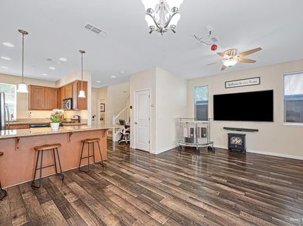 2498 Ben Ali Way, Sacramento, CA 95815 Photo