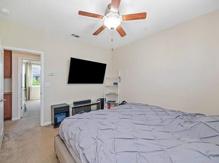 2498 Ben Ali Way, Sacramento, CA 95815 Photo