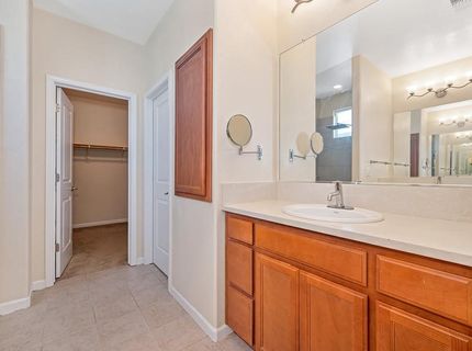 2498 Ben Ali Way, Sacramento, CA 95815 Photo